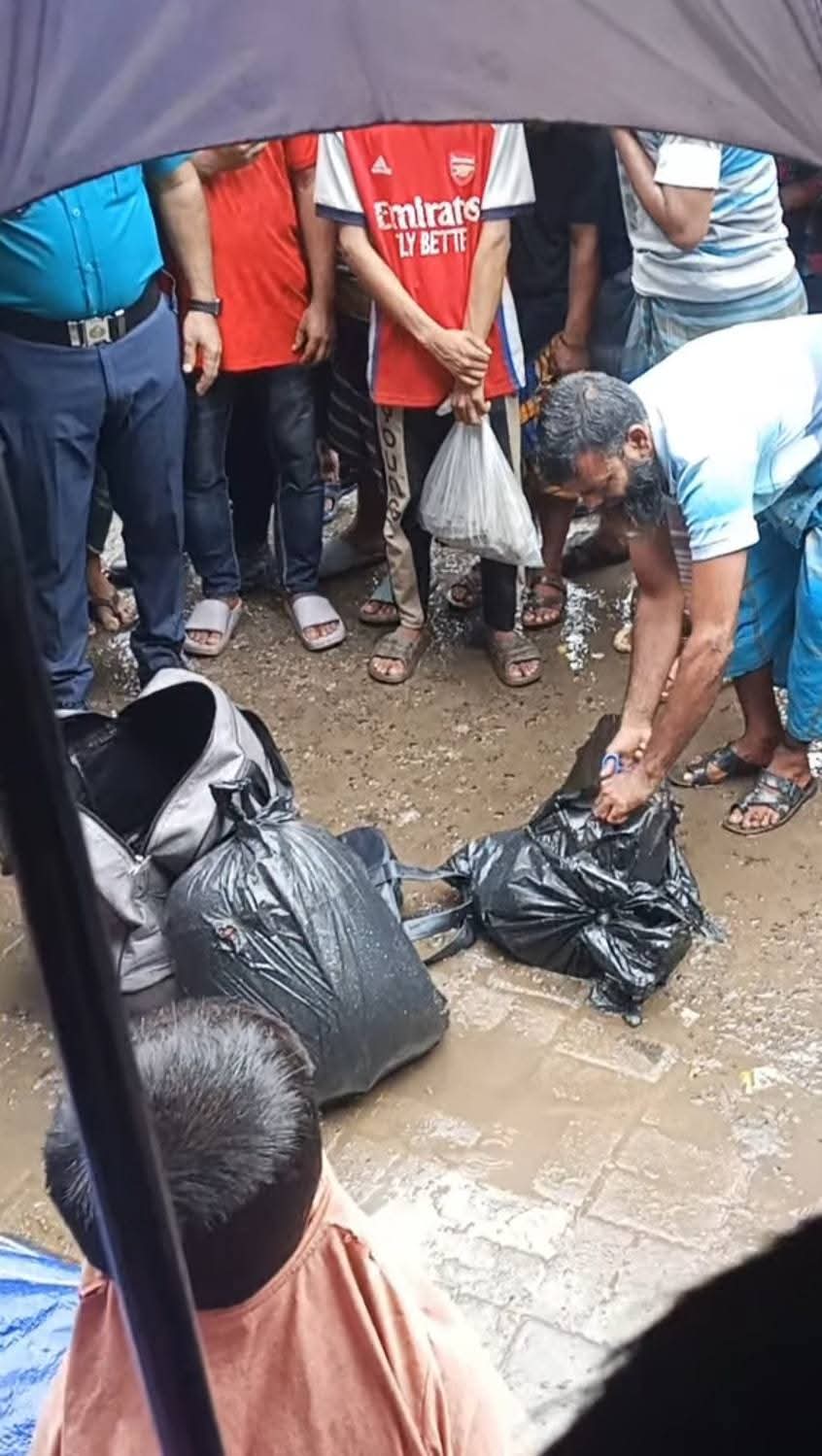 টঙ্গীতে মস্তকবিহীন খণ্ডিত লাশের পরিচয় শনাক্ত করেছে পুলিশ