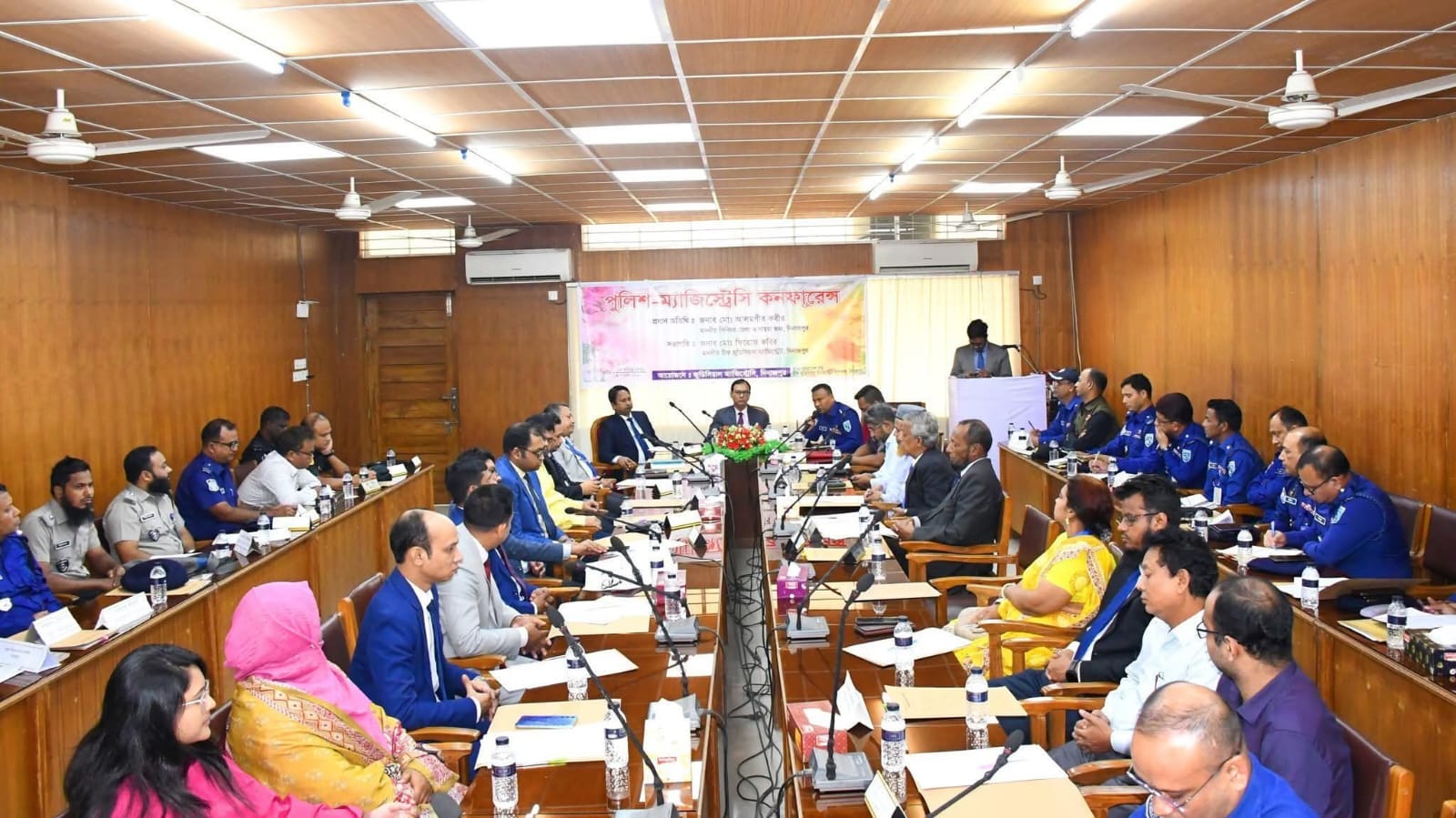দিনাজপুরে পুলিশ-ম্যাজিস্ট্রেসি কনফারেন্স অনুষ্ঠিত