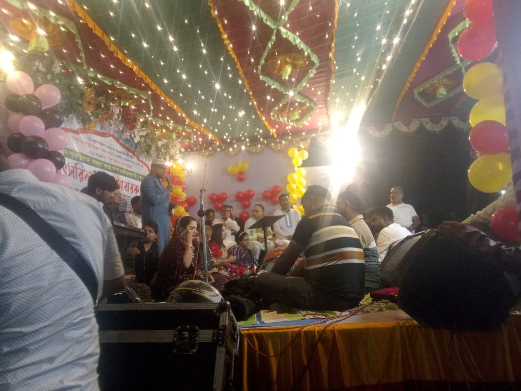 কাপাসিয়ায় হযরত শাহ সূফি সৈয়দ আবুল বশর আল মাইজভান্ডারী (কঃ)এর স্মরণে ৩৬ তম বাৎসরিক ওরশ মোবারক ও বাউল গান