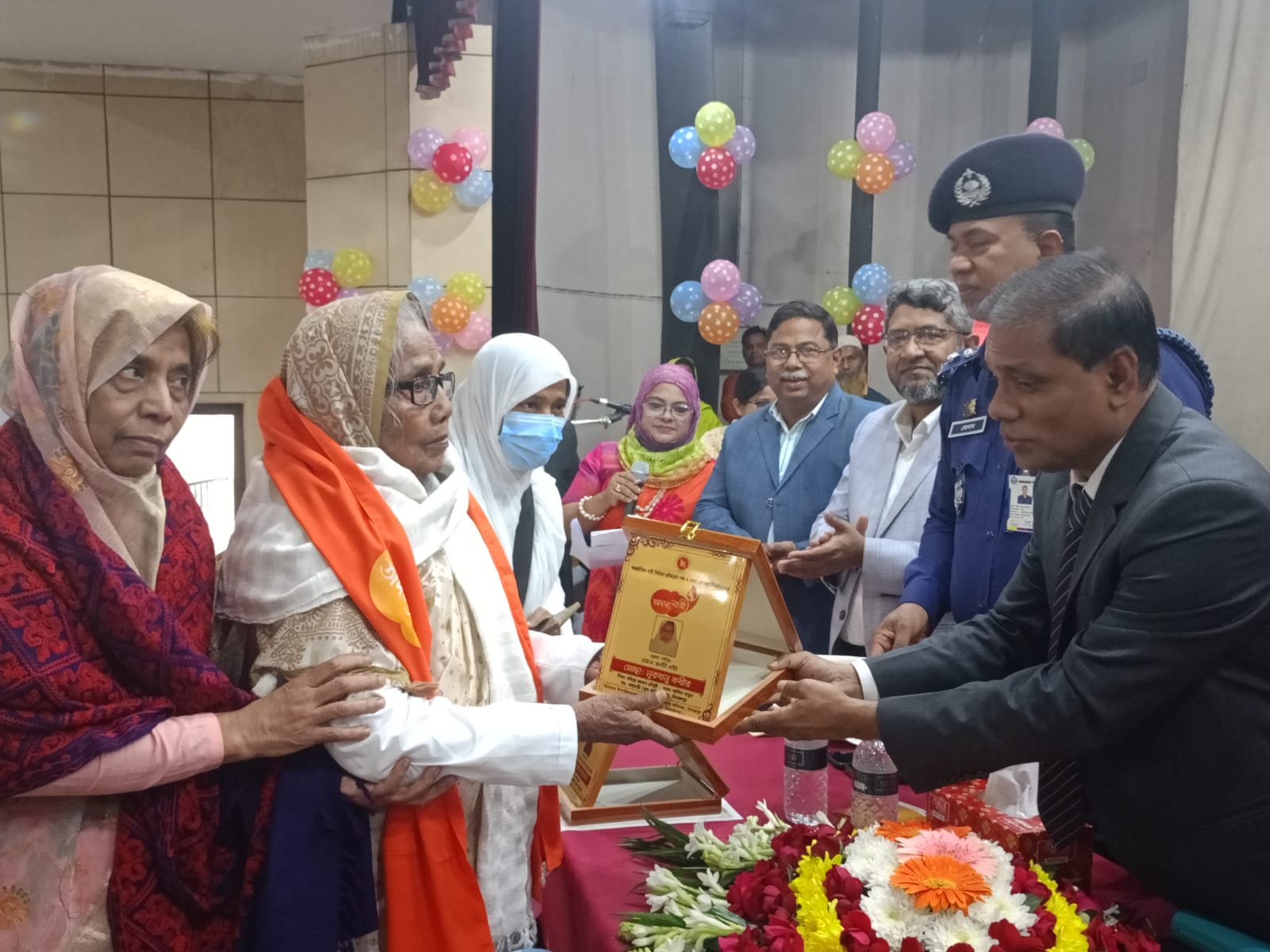 দিনাজপুরে আন্তর্জাতিক নারী নির্যাতন প্রতিরোধ পক্ষ ও বেগম রোকেয়া দিবস পালিত