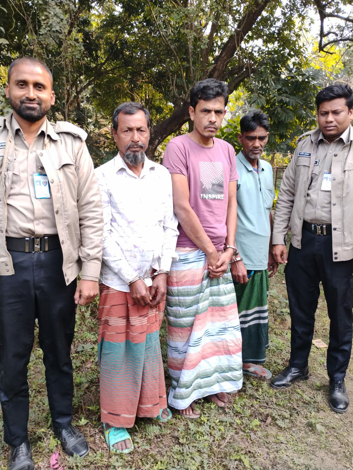 পাবনার ভাঙ্গুড়ায় ভ্রাম্যমাণ আদালতে তিন মাদকসেবক কে অর্থদন্ড সহ আটক